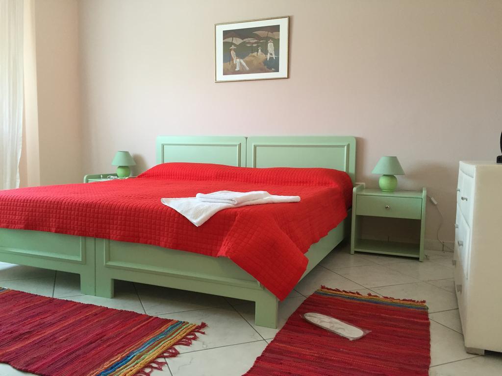 تيرانا Guest House Mary الغرفة الصورة